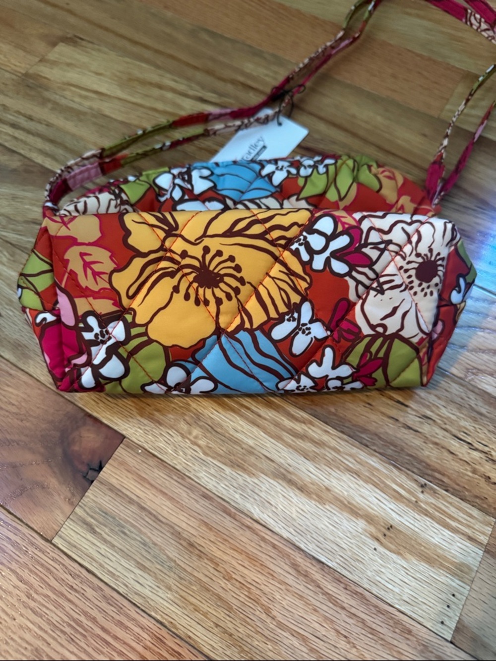 NWT Vera Bradley Camera Bag
Crossbody Midday Garden Ultralight Small Purse - Picture 3 of 8